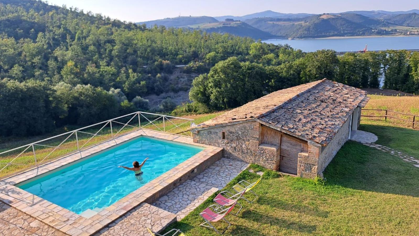 Casale Al Lago Con Piscina E Sauna Corbara  Exterior photo